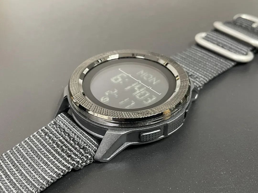 Adventure Watch C-NEXUS